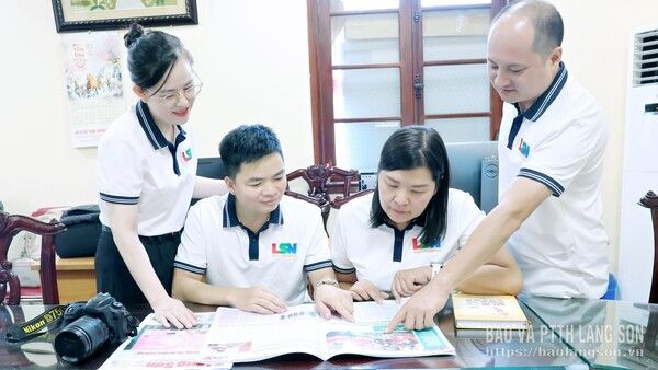 Làm báo theo lời dạy của Người