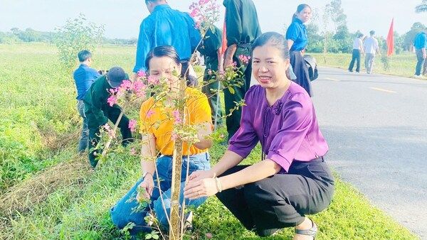 Học Bác làm những việc ích nước, lợi dân