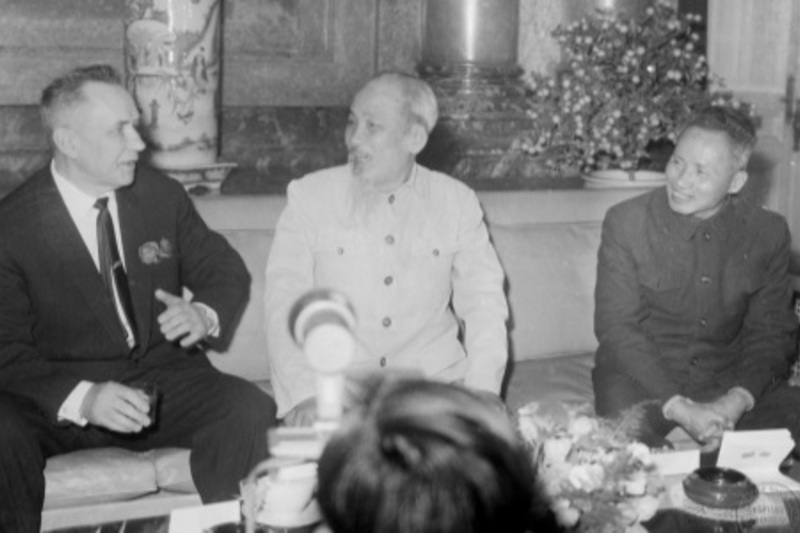 Bác Hồ với nước Nga (Phần 2)