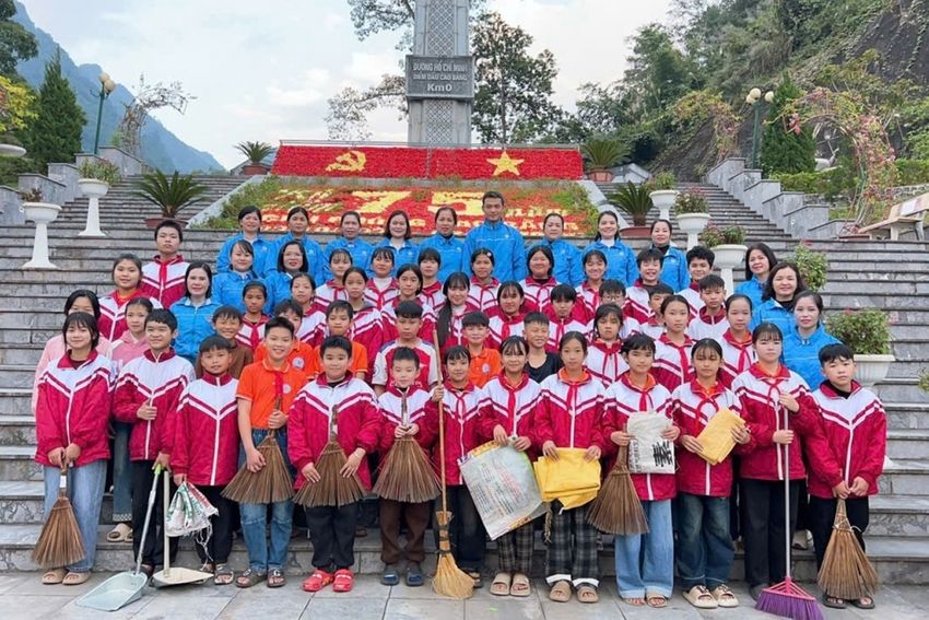 Học và làm theo lời Bác ở quê hương cội nguồn Cách mạng Cao Bằng