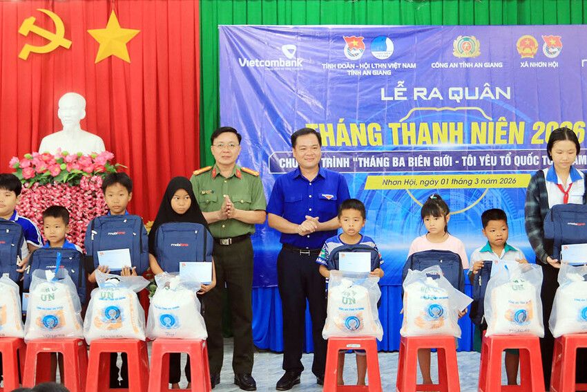 Tuổi trẻ công an xung kích