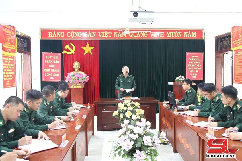 Rèn luyện phẩm chất, năng lực, phương pháp công tác theo gương Bác