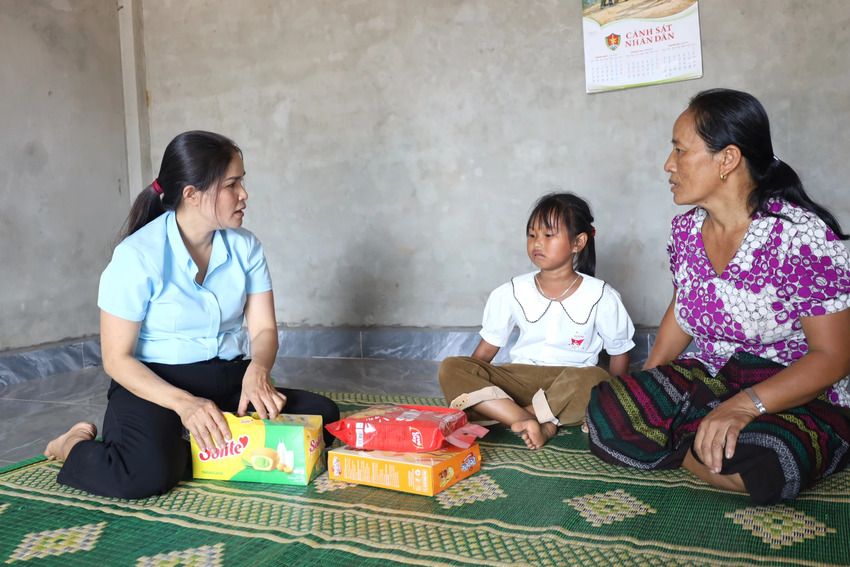 Thực hành tiết kiệm theo gương Bác