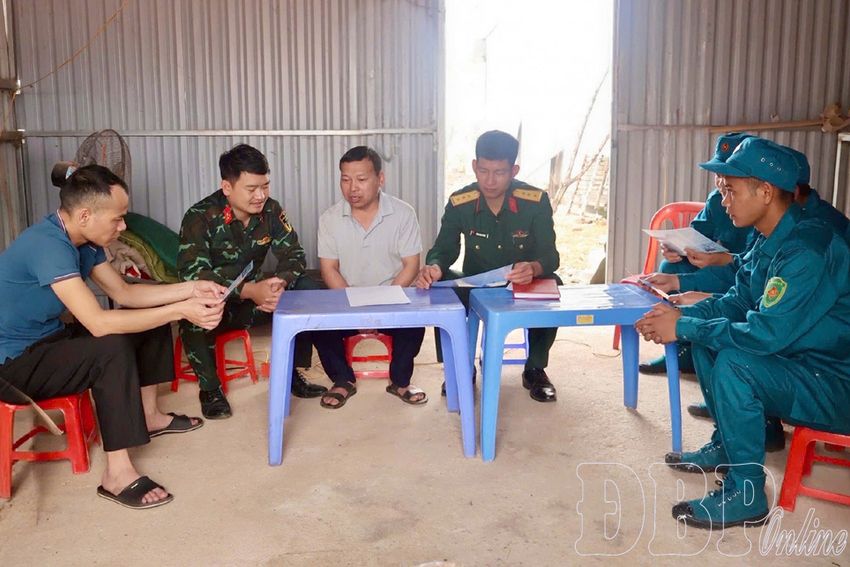 Tận tâm phục vụ nhân dân