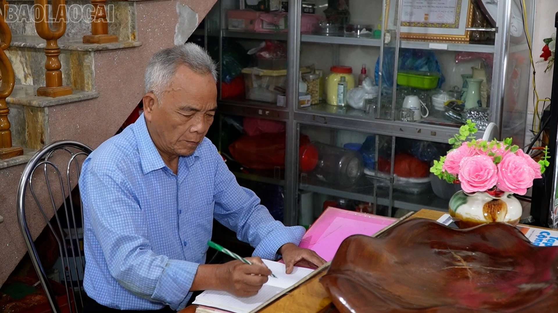Những người theo dấu chân Bác