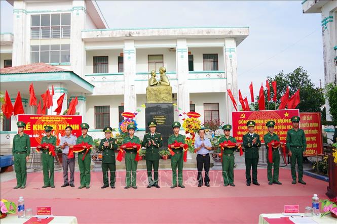 Ch&uacute; th&iacute;ch ảnh