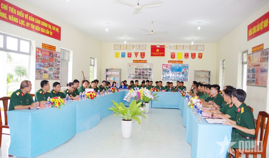 Ph&ograve;ng Hồ Ch&iacute; Minh - Hun đ&uacute;c bản lĩnh ch&iacute;nh trị cho Bộ đội Tăng thiết gi&aacute;p