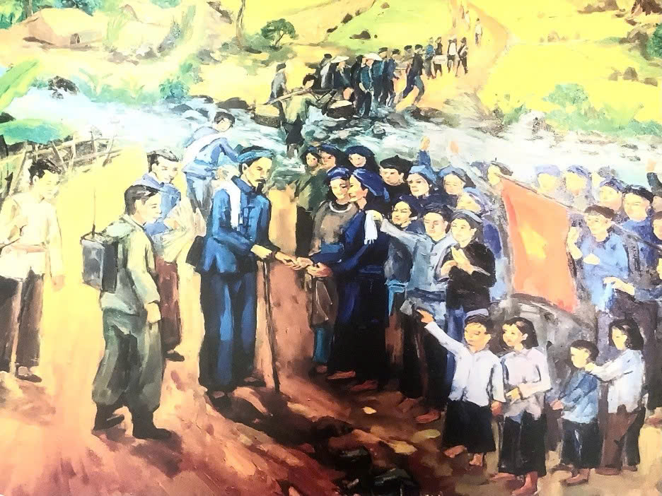 Nh&acirc;n d&acirc;n P&aacute;c B&oacute; (Cao Bằng) tiễn l&atilde;nh tụ Hồ Ch&iacute; Minh v&agrave; đo&agrave;n c&aacute;n bộ c&aacute;ch mạng đi T&acirc;n Tr&agrave;o (Tuy&ecirc;n Quang), ng&agrave;y 4/5/1945. (Tranh lịch sử trưng b&agrave;y tại Khu di t&iacute;ch Quốc gia đặc biệt P&aacute;c B&oacute;)