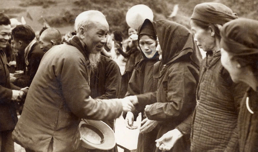 Bác Hồ và đồng bào Pác Bó, Cao Bằng